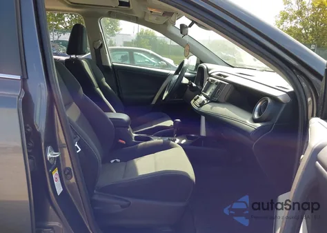 2018 Toyota Rav4 Xle from USA, damaged, VIN 2T3RFREV8JW839115